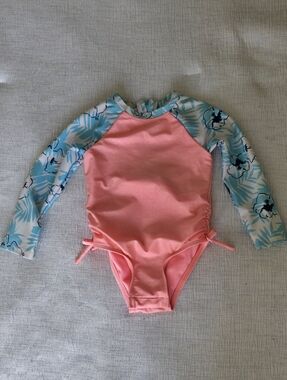 Kids pink and blue one piece swimsuit Long sleeves zipper summer pool beach